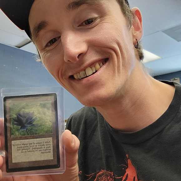 Meet your Posher, Alex - Picture 15 of 16